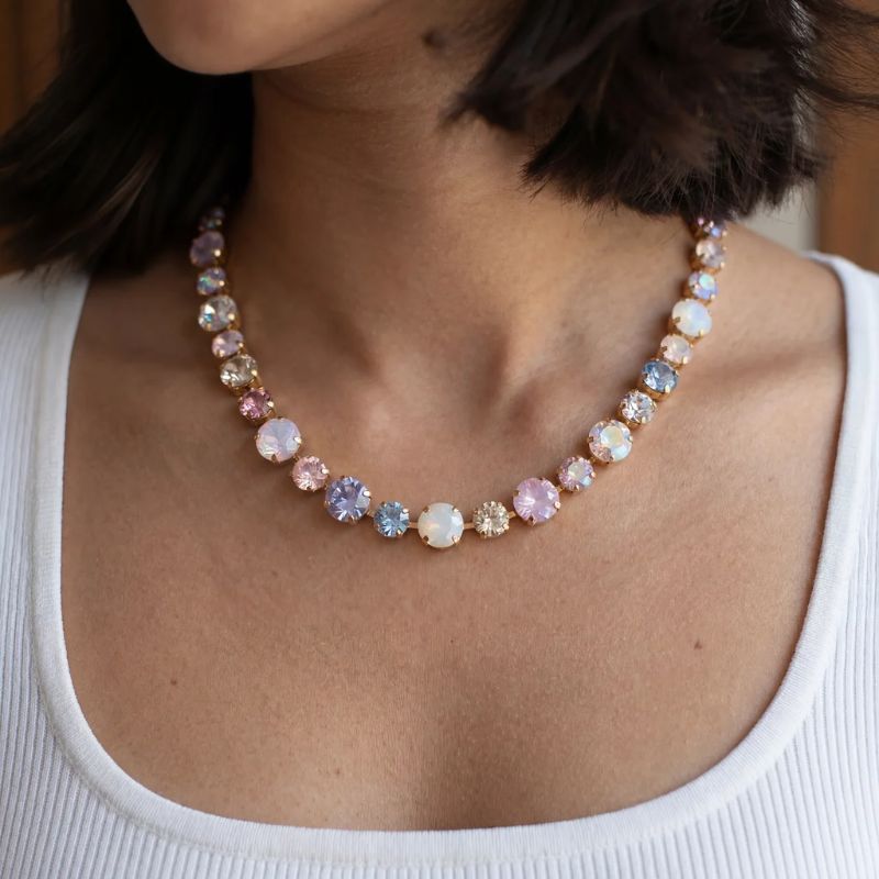 Galentine's Day Gift Ideas: Personalised Jewellery 2026 - Moonela UK