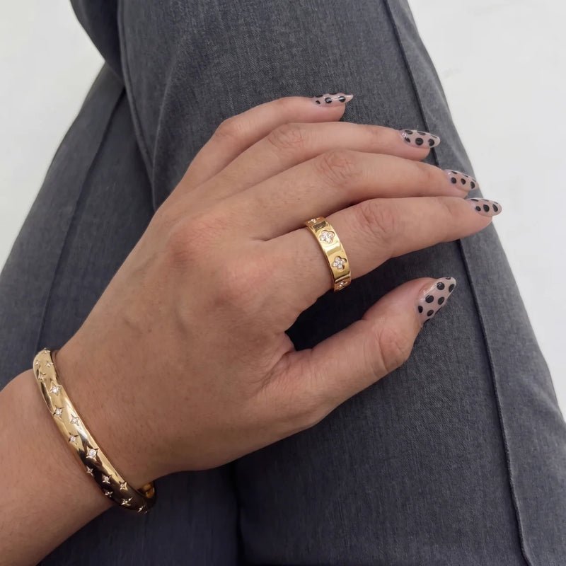 Clover Ring - Pavé CZ Gold Band