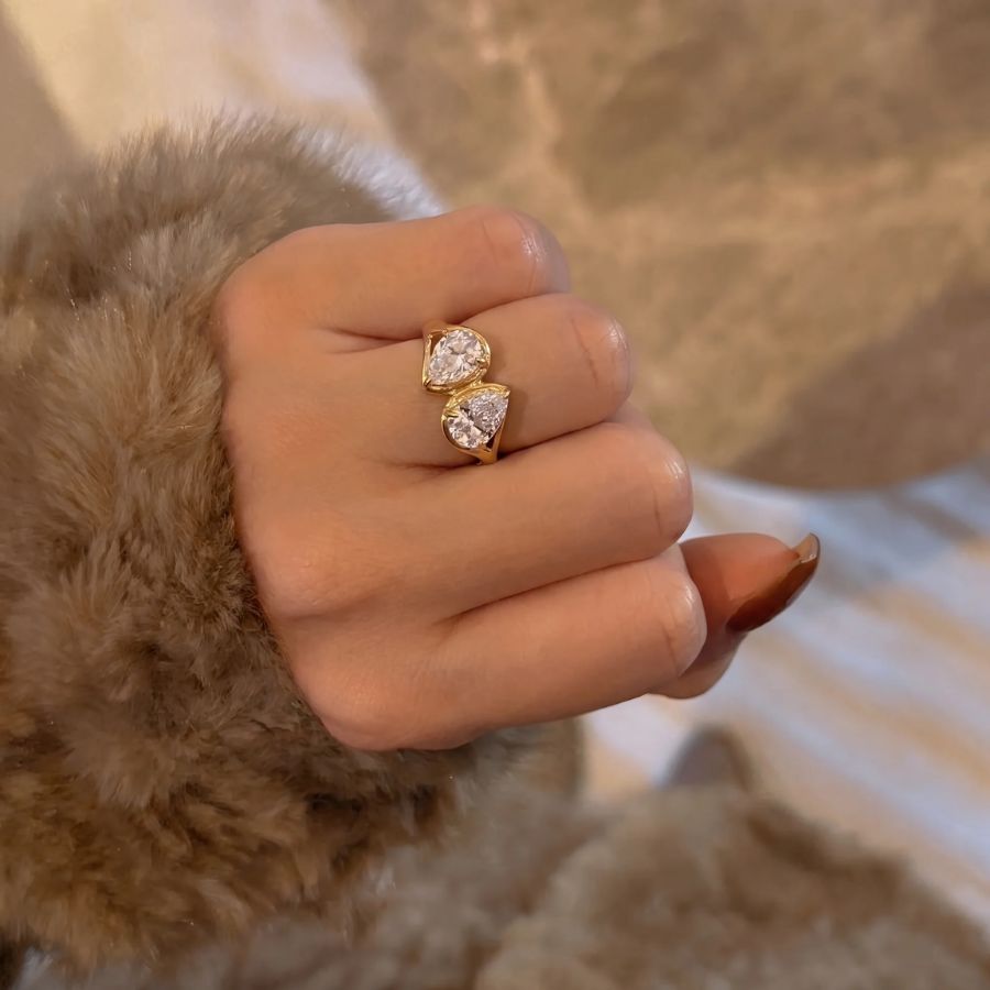 Toi Et Moi Pear Ring
